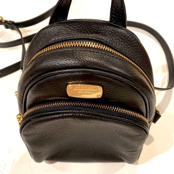 Michael KORS XS Black Leather Backpack - Picture 3 of 12